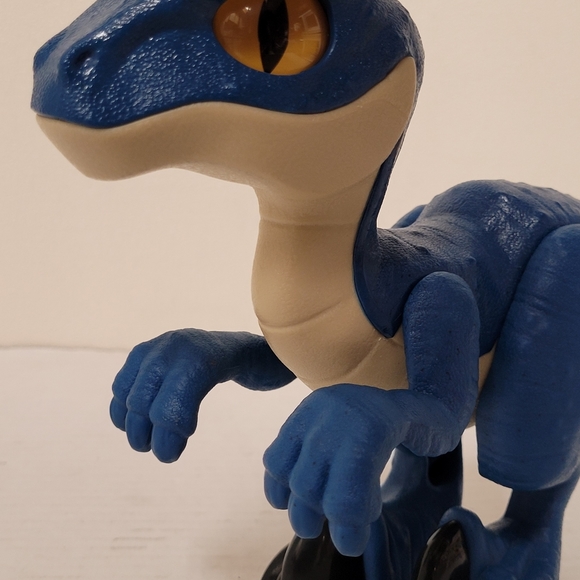 Imaginext Jurassic World 9.5-Inch Raptor Blue - Picture 3 of 4